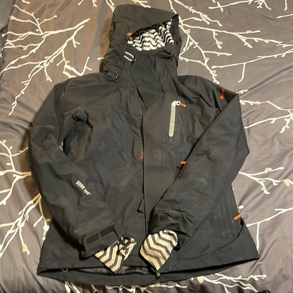 Gently used winter coat - Picture 1 of 1
